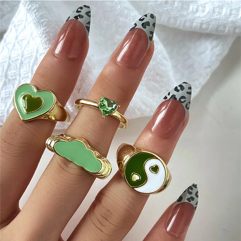 2022 New Y2K Korean Trendy Vintage Rainbow Color Ring Double Layer Heart Rings for Women Couple Dripping Oil Enamel Ring Jewelry
2022 New Y2K Korean Trendy Vintage Rainbow Color Ring Double Layer Heart Rings for Women Couple Dripping Oil Enamel Ring Jewelry