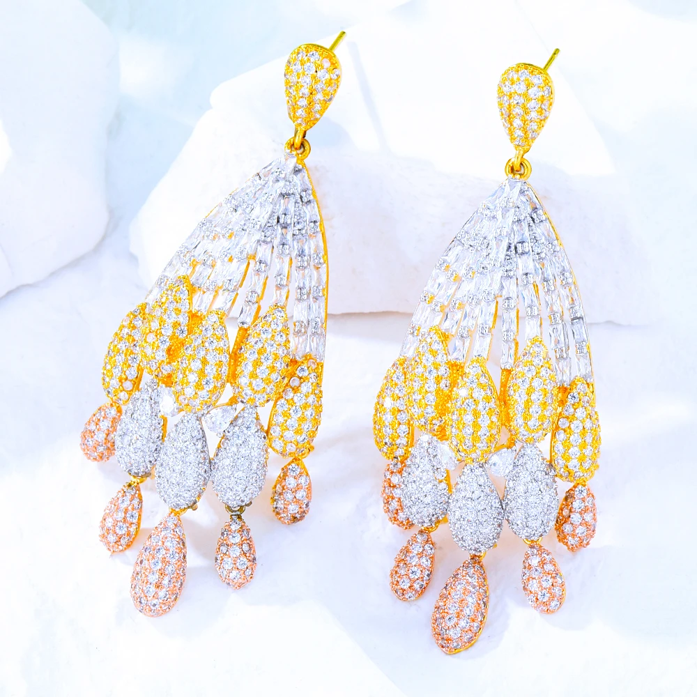 Soramoore 2022 New Trendy Gorgeous Delicate Dangle Drop Earrings for Women Bridal Wedding Daily Party boucle d'oreille femme
Soramoore 2022 New Trendy Gorgeous Delicate Dangle Drop Earrings for Women Bridal Wedding Daily Party boucle d'oreille femme