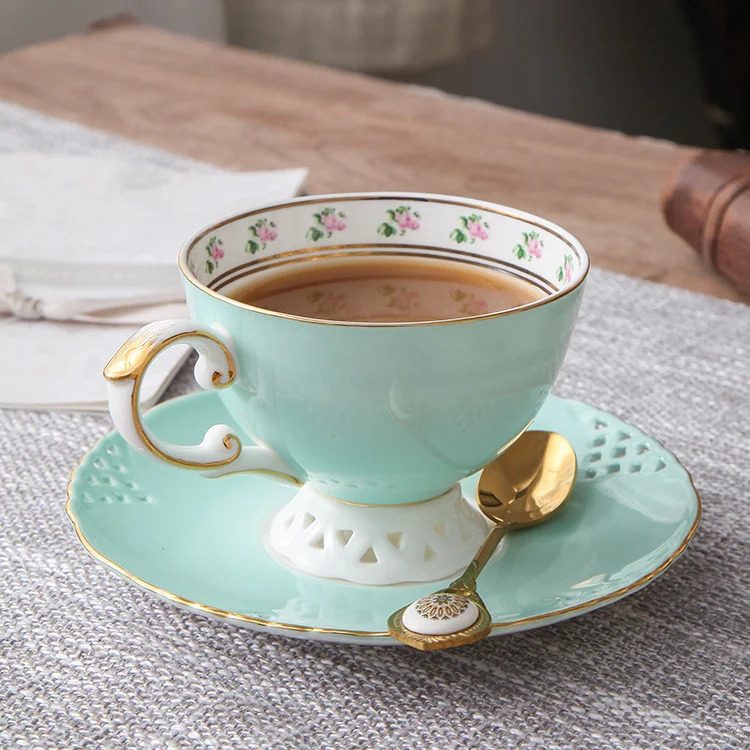 

Керамическая чайная кофейная чашка в скандинавском стиле, роскошный элегантный набор чашек для послеобеденного чая, индивидуальные чашки ...