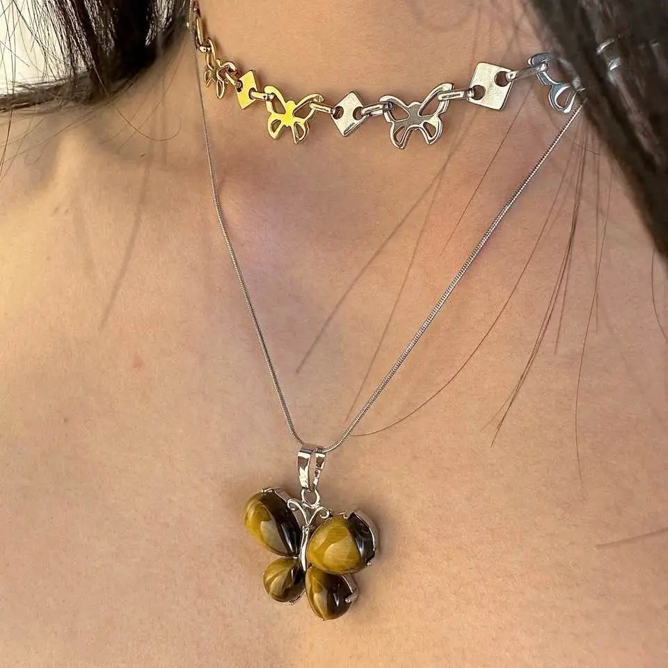 Spice Girl Butterfly Pendant European and American Niche Design Retro Overlapping Collarbone Necklace Girl Jewelry Jewelry Gift
Spice Girl Butterfly Pendant European and American Niche Design Retro Overlapping Collarbone Necklace Girl Jewelry Jewelry Gift