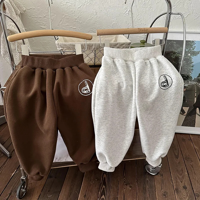 Spring Autumn Kids sweatpants Boys soft loose sports pants Girls all-match jogger pants
Spring Autumn Kids sweatpants Boys soft loose sports pants Girls all-match jogger pants