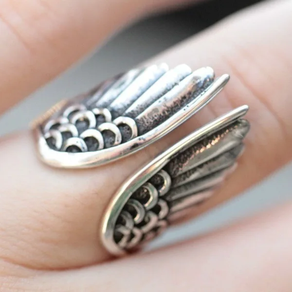 Retro Angel Wing Ring for Women and Men Creative Open Finger Ring Opening Adjustable Women Wedding Ring Jewelry
Retro Angel Wing Ring for Women and Men Creative Open Finger Ring Opening Adjustable Women Wedding Ring Jewelry