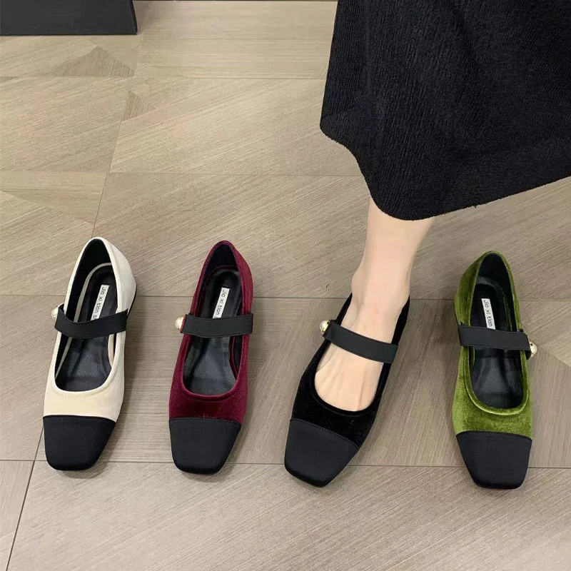 Women Luxury Velvet Pumps Ladies Pearls Buckle Elegant Mary Janes Female Brand Design Evening Party Heel Shoes
Women Luxury Velvet Pumps Ladies Pearls Buckle Elegant Mary Janes Female Brand Design Evening Party Heel Shoes