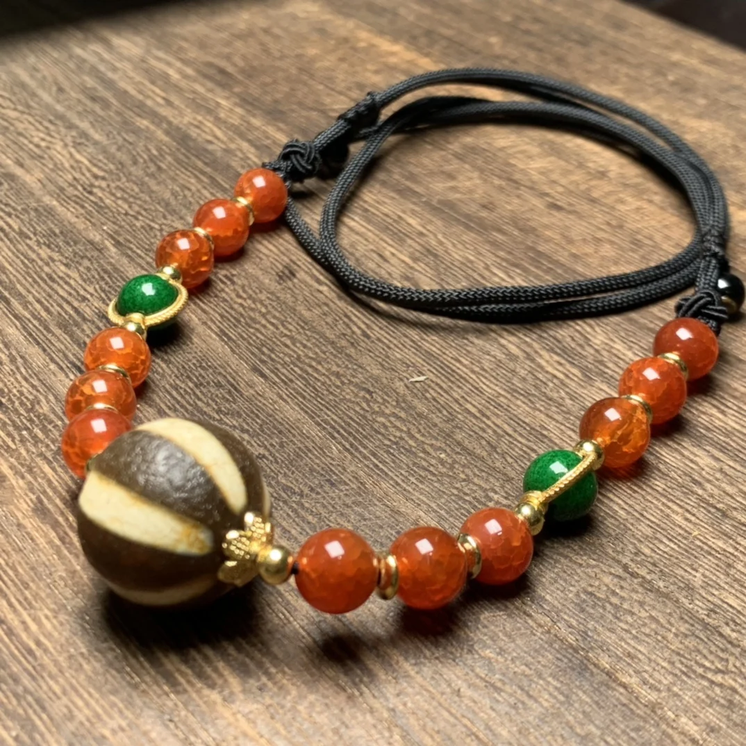 Boutique high-oil pulped pumpkin bead dragon scale phoenix blood round bead necklace
Boutique high-oil pulped pumpkin bead dragon scale phoenix blood round bead necklace