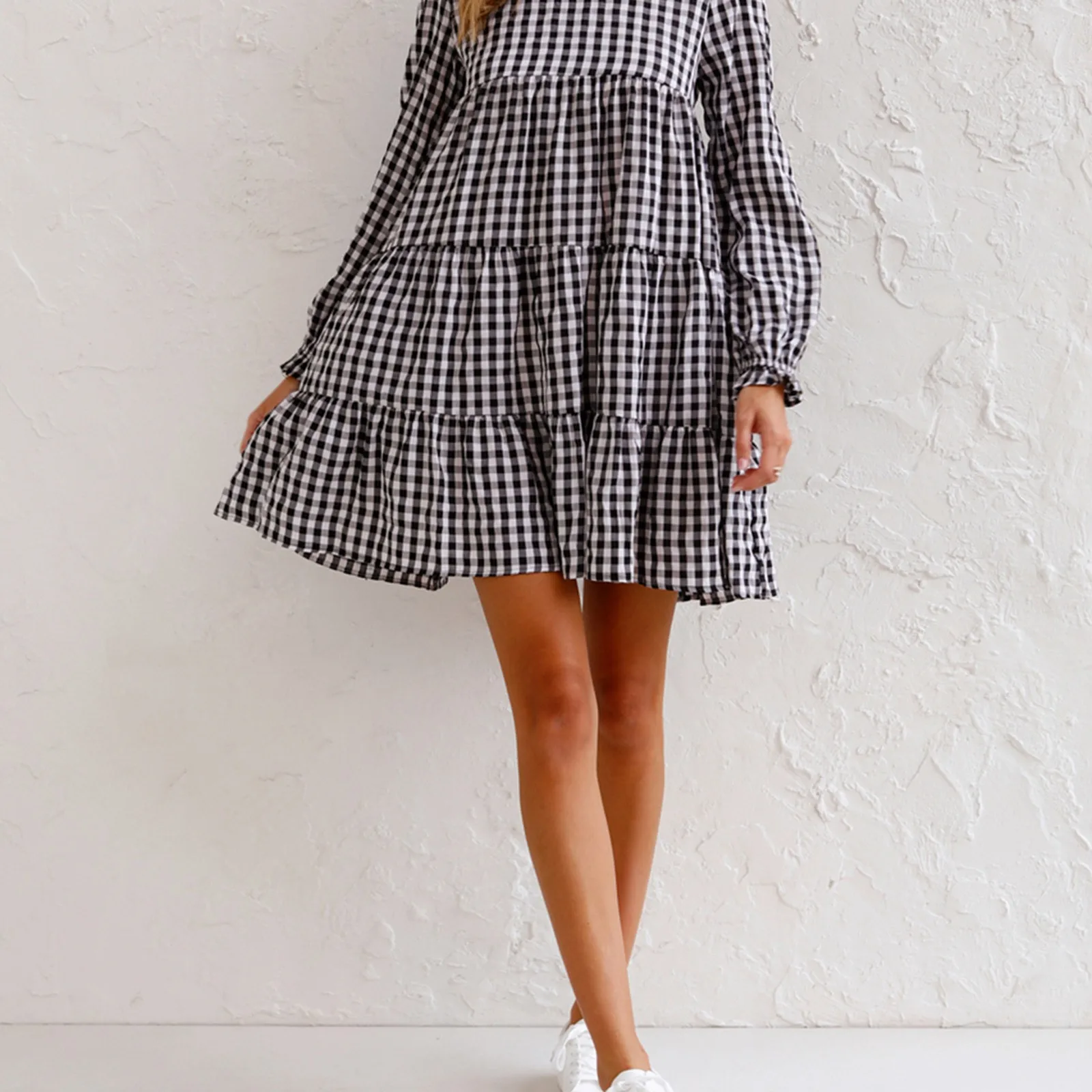 

Plaid Cake Dress With Pleats Loose Fit And Flared Hemline Featuring Long Sleeves And A Sweater Pocket Maxi Dresses for Women