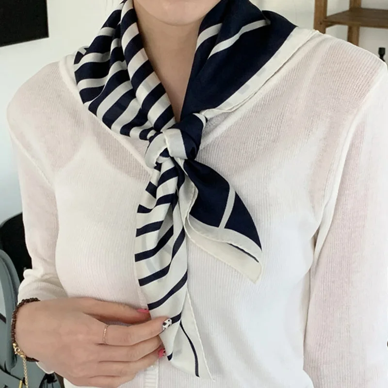 Spring Summer Simple Stripes Neck Brace False Collar Female Shawl Korean Sun Protection Plain Weave Print Soft Women's Scarf A60
Spring Summer Simple Stripes Neck Brace False Collar Female Shawl Korean Sun Protection Plain Weave Print Soft Women's Scarf A60
