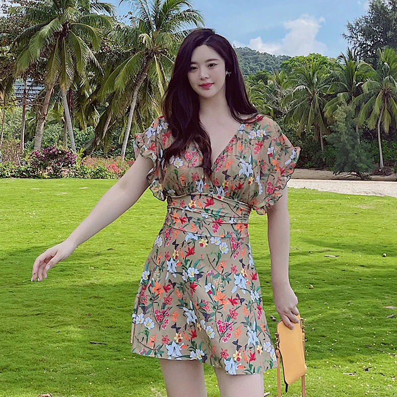 Women's One-Piece Swimsuit Ladies Flower Printed Skirt V-neck Bat Sleeves Bathing Suit Dress Sexy Padded Woman Swimwear 2022
Women's One-Piece Swimsuit Ladies Flower Printed Skirt V-neck Bat Sleeves Bathing Suit Dress Sexy Padded Woman Swimwear 2022