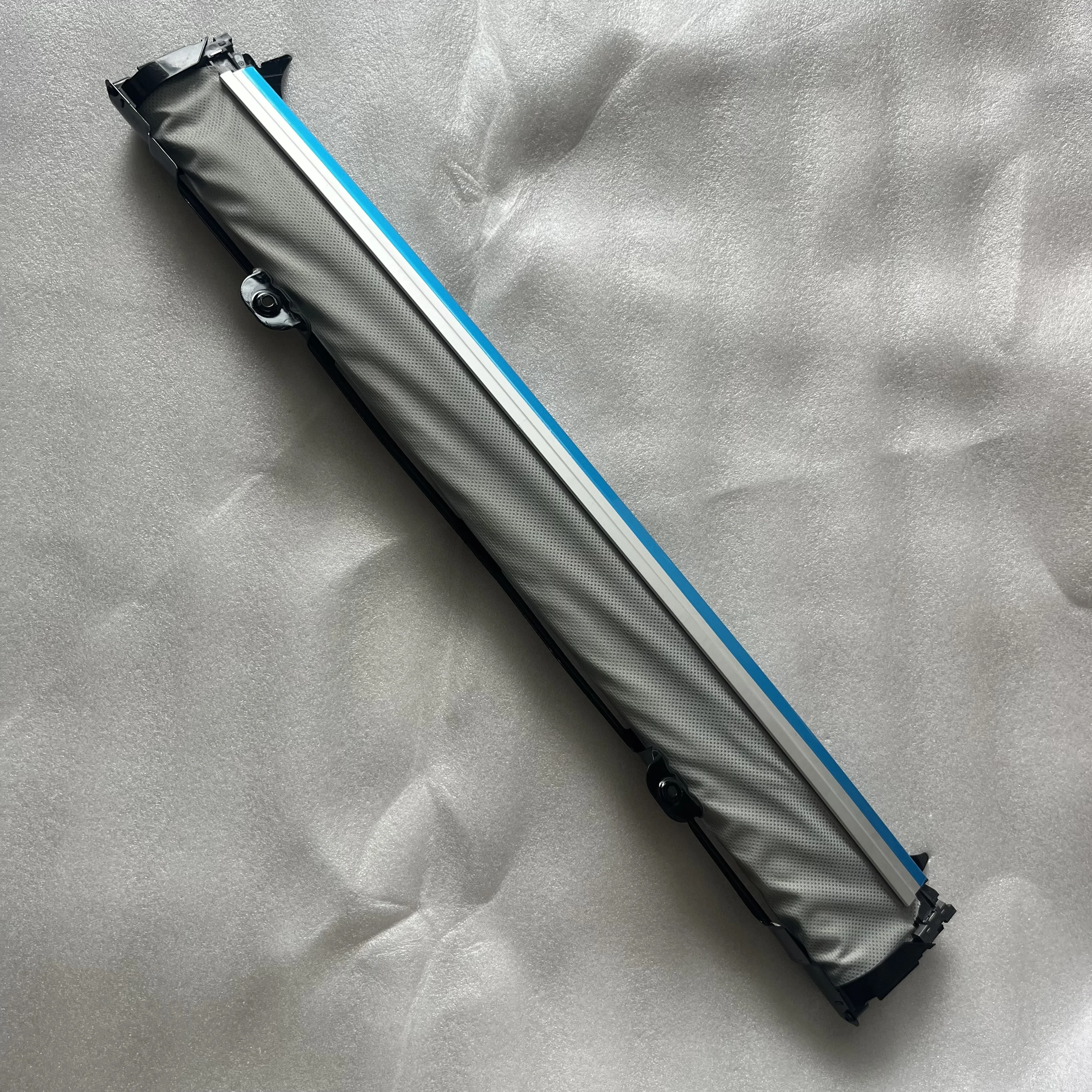 Skylight Shutter Sunroof Sunshade Car Interior Curtain Black 1K9877307B 5ND877307 For Audi Q5 Sharan Golf Tiguan Jetta Variant
Skylight Shutter Sunroof Sunshade Car Interior Curtain Black 1K9877307B 5ND877307 For Audi Q5 Sharan Golf Tiguan Jetta Variant