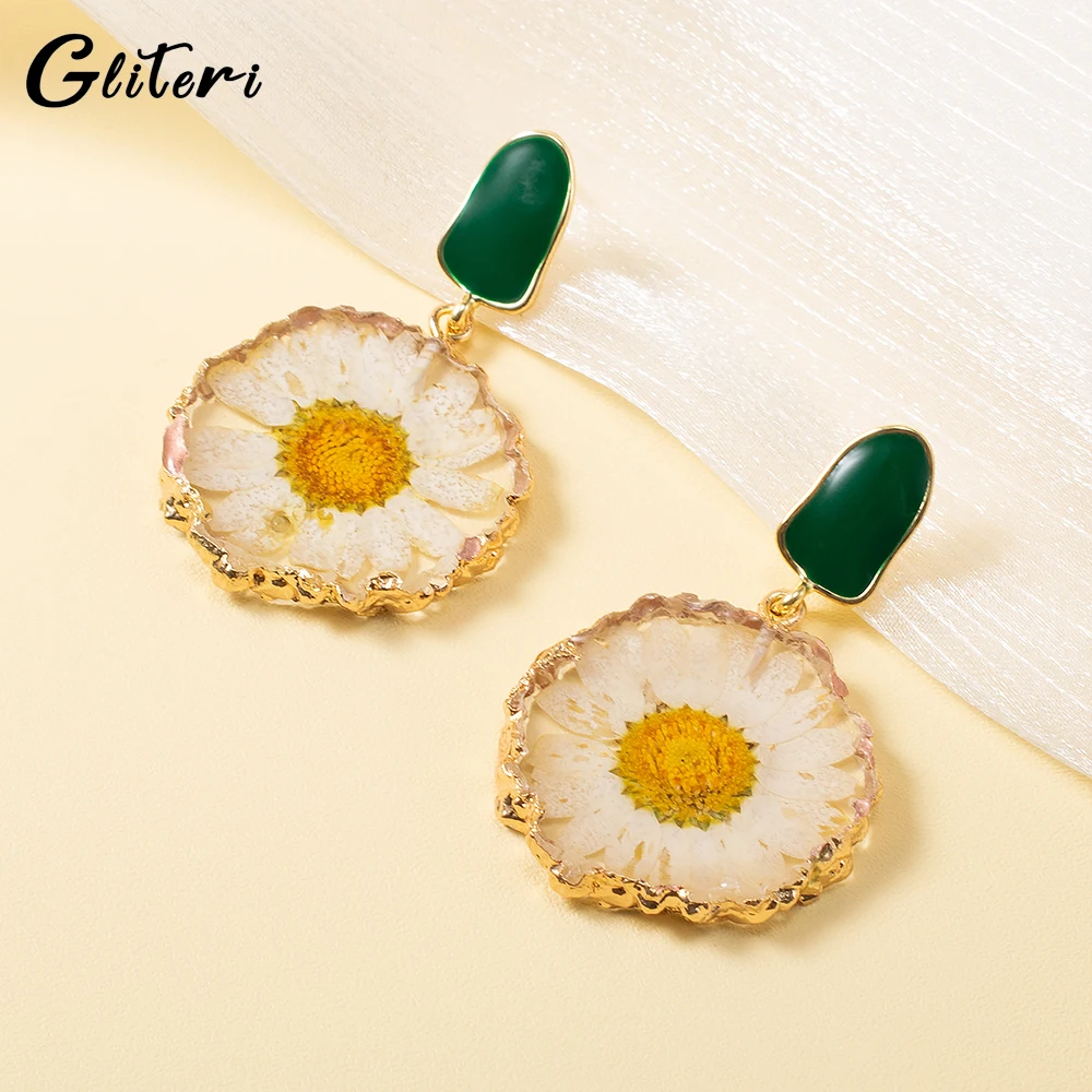 

GEITERI 1Pair Vintage Flower Earrings For Women Girls Temperament Geometric Little Daisy Drop Earring Charm Jewelry Female Gifts