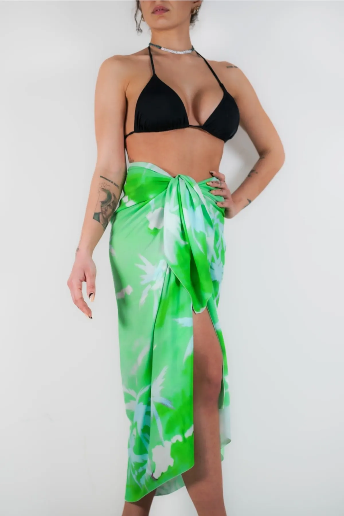 Women's Pareo Neon Green Tie Dye Long Beach Dress New Season Swimwear Cover Up Dress Sexy Tunic Suit Beachwear
Women's Pareo Neon Green Tie Dye Long Beach Dress New Season Swimwear Cover Up Dress Sexy Tunic Suit Beachwear