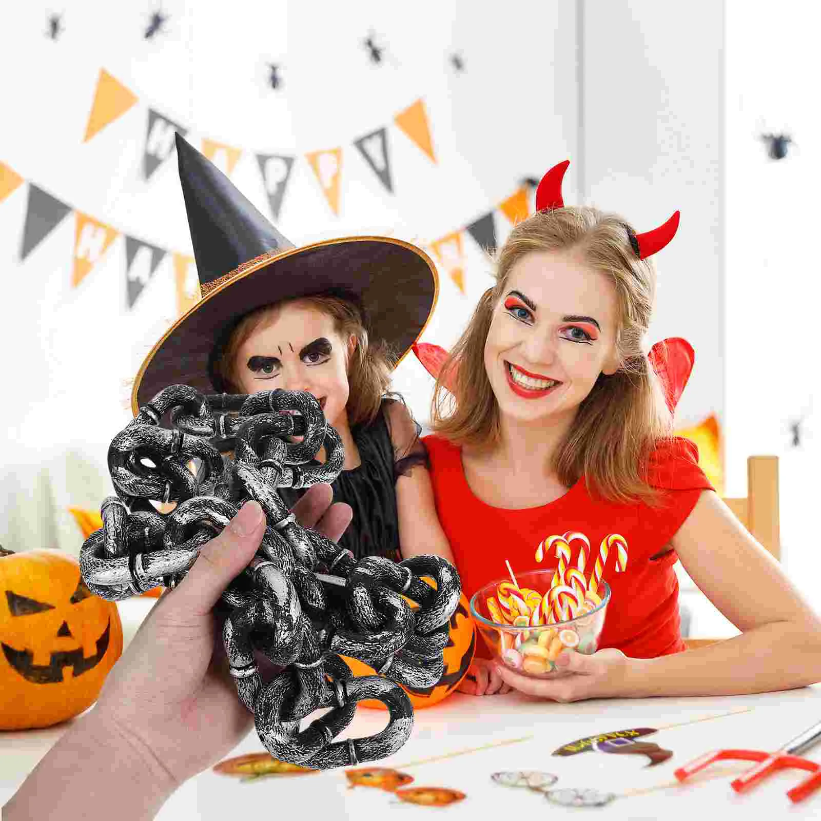 1M Halloween Simulation Chain Party Layout Decor Plastic Barrier Chain Performance Stage Props Costume Accessory
1M Halloween Simulation Chain Party Layout Decor Plastic Barrier Chain Performance Stage Props Costume Accessory