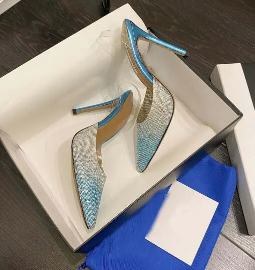 Женские туфли на высоком каблуке UVRCOS, блестящие туфли с кристаллами и градиентом, привлекательные туфли с острым носком на шпильке, свадебные туфли с ремешком на пятке 
Женские туфли на высоком каблуке UVRCOS, блестящие туфли с кристаллами и градиентом, привлекательные туфли с острым носком на шпильке, свадебные туфли с ремешком на пятке