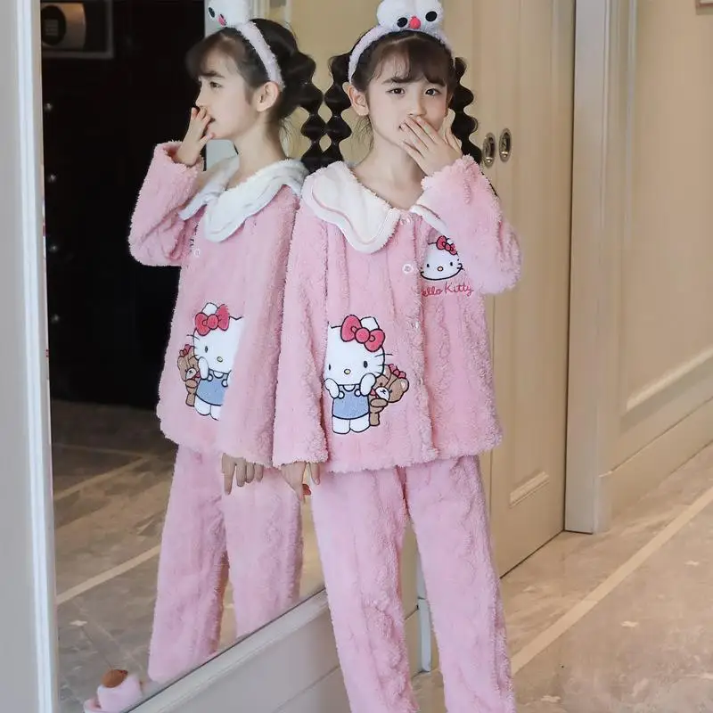 Sanrioed Miniso Kitty Cat детская мультяшная Пижама Ins Девочка Сердце кавайная фланелевая одежда для детей старшего возраста пижамный комплект подарк...
Sanrioed Miniso Kitty Cat детская мультяшная Пижама Ins Девочка Сердце кавайная фланелевая одежда для детей старшего возраста пижамный комплект подарк...