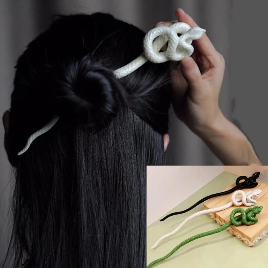 New Gothic Black White Snake Hair Stick Jewelry Hairpin punk Style Hair Clip Women Fashion Headwear Party Hair Accessories
New Gothic Black White Snake Hair Stick Jewelry Hairpin punk Style Hair Clip Women Fashion Headwear Party Hair Accessories
