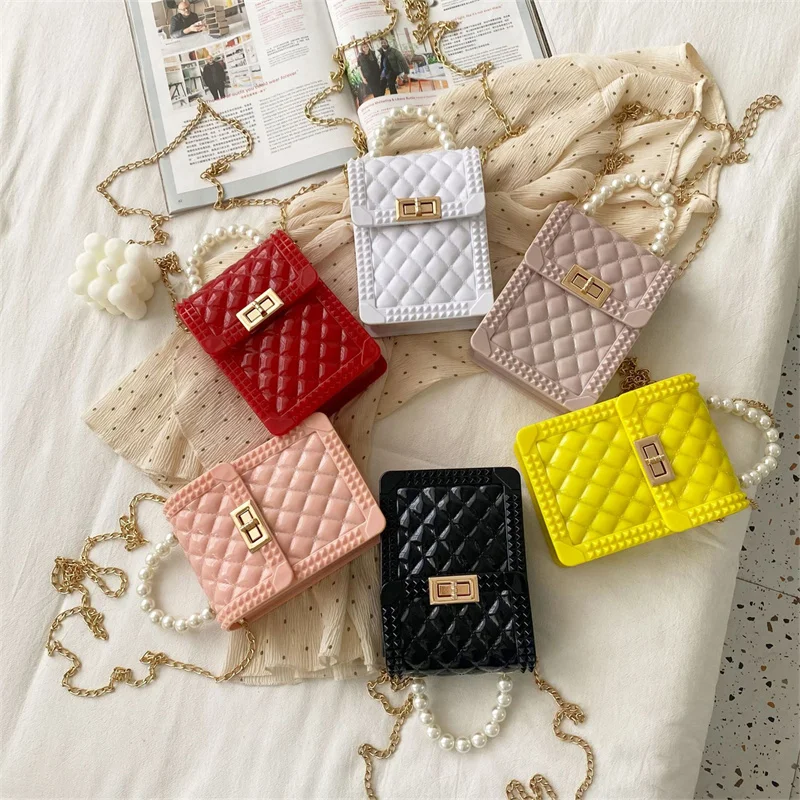 Women Mini Handbag Chain Shoulder Bag PVC Jelly Pearl Rhombus Crossbody Bag
Women Mini Handbag Chain Shoulder Bag PVC Jelly Pearl Rhombus Crossbody Bag