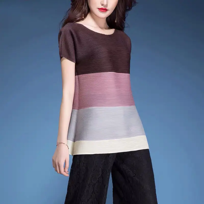 Striped pleated blouse 2022 summer new Korean fashion loose large size thin wild short-sleeved T-shirt o neck casual t shirt top
Striped pleated blouse 2022 summer new Korean fashion loose large size thin wild short-sleeved T-shirt o neck casual t shirt top