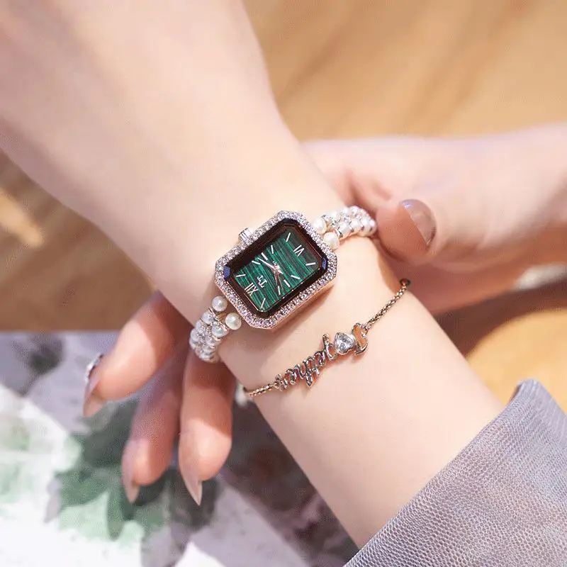 Small Green Watch Niche High-end Square Starry Sky Small Dial Diamond Pearl Bracelet Watch Waterproof Fashion Quartz Watch Watch
Small Green Watch Niche High-end Square Starry Sky Small Dial Diamond Pearl Bracelet Watch Waterproof Fashion Quartz Watch Watch