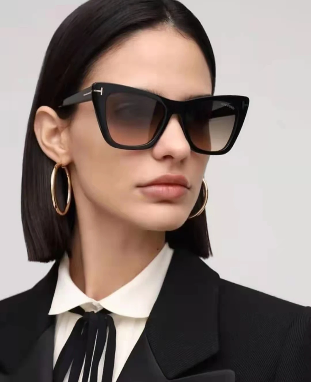 2022 New Arrival Fashion Cat Eye Square Women's Sunglasses High Quality Sun Glasses lunette de soleil femme luxe
2022 New Arrival Fashion Cat Eye Square Women's Sunglasses High Quality Sun Glasses lunette de soleil femme luxe
