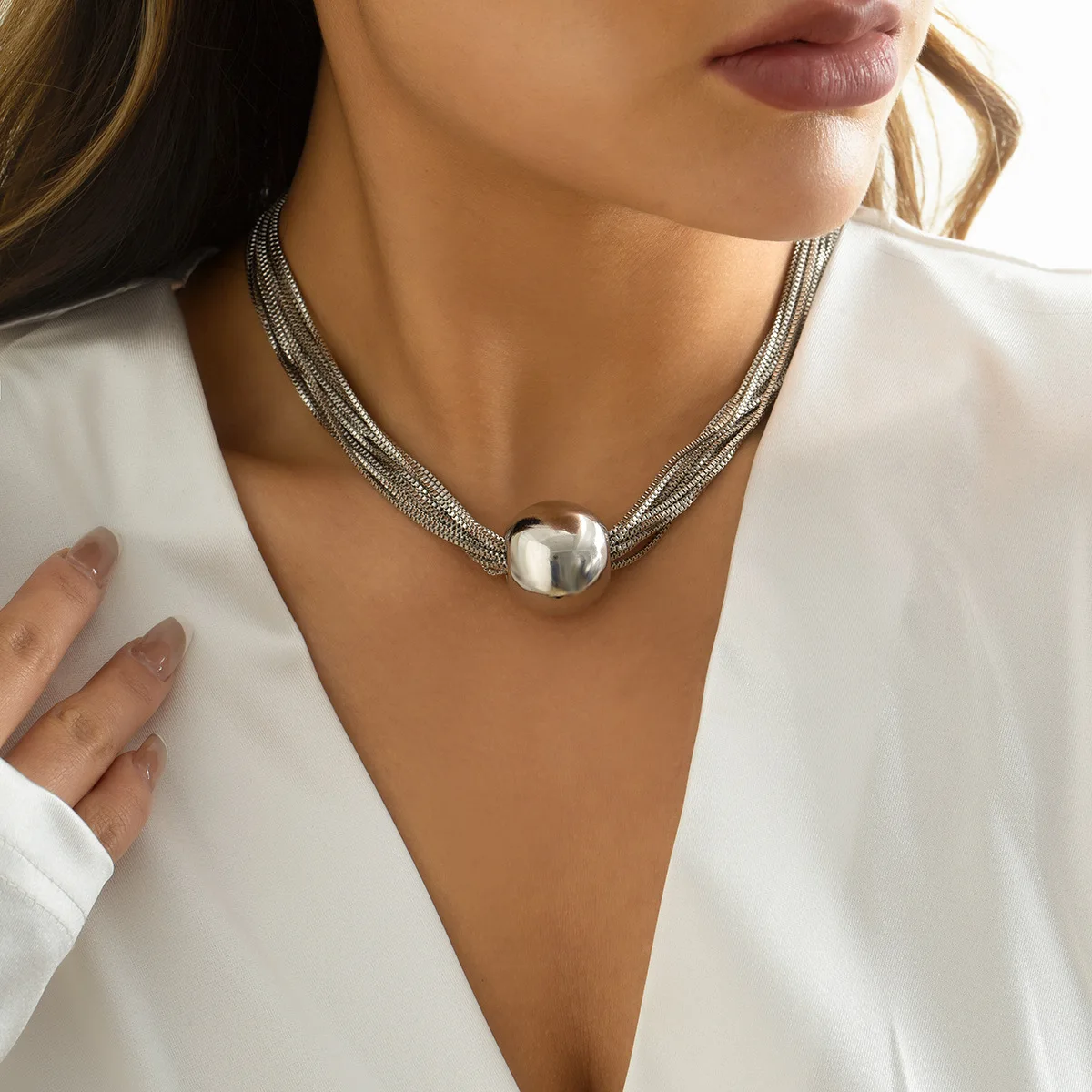 Fashion Exaggerated Punk Multi-Layer Chain Hip Hop Necklace For Women Jewelry Personality Temperament Ball Pendant Accessories
Fashion Exaggerated Punk Multi-Layer Chain Hip Hop Necklace For Women Jewelry Personality Temperament Ball Pendant Accessories