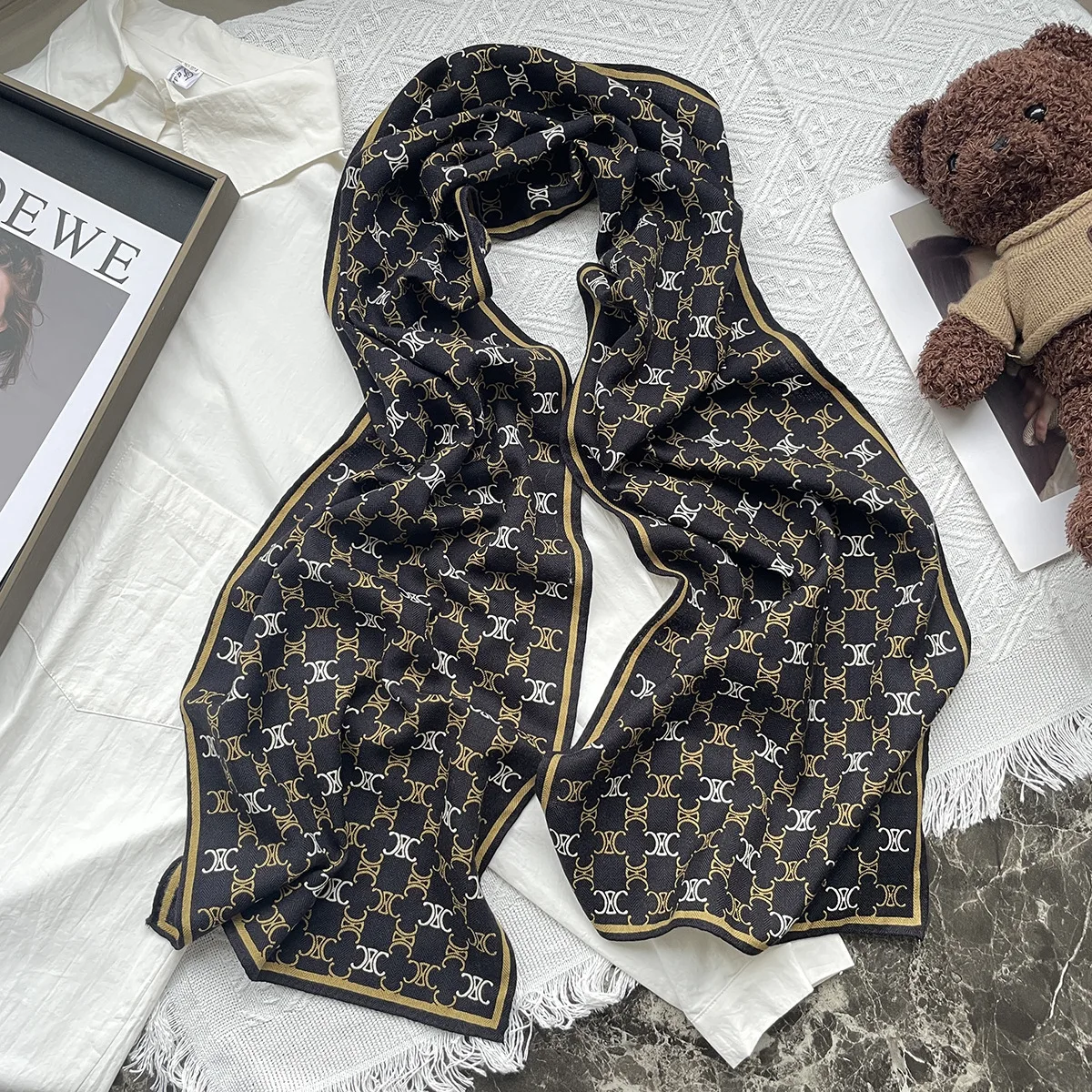 Classic Silk Wool Scarf Headband Long Shawls Wraps Luxury Brand Hand Rollerd Hair Neck Edges Hijab Winter Accessories Ribbon
Classic Silk Wool Scarf Headband Long Shawls Wraps Luxury Brand Hand Rollerd Hair Neck Edges Hijab Winter Accessories Ribbon