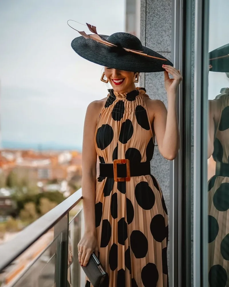 Women's Polka Dot Dress Spring and Summer Fashion Halter Dress New Style Pleated Elegant Sleeveless Party A-line Dress Vestidos
Women's Polka Dot Dress Spring and Summer Fashion Halter Dress New Style Pleated Elegant Sleeveless Party A-line Dress Vestidos