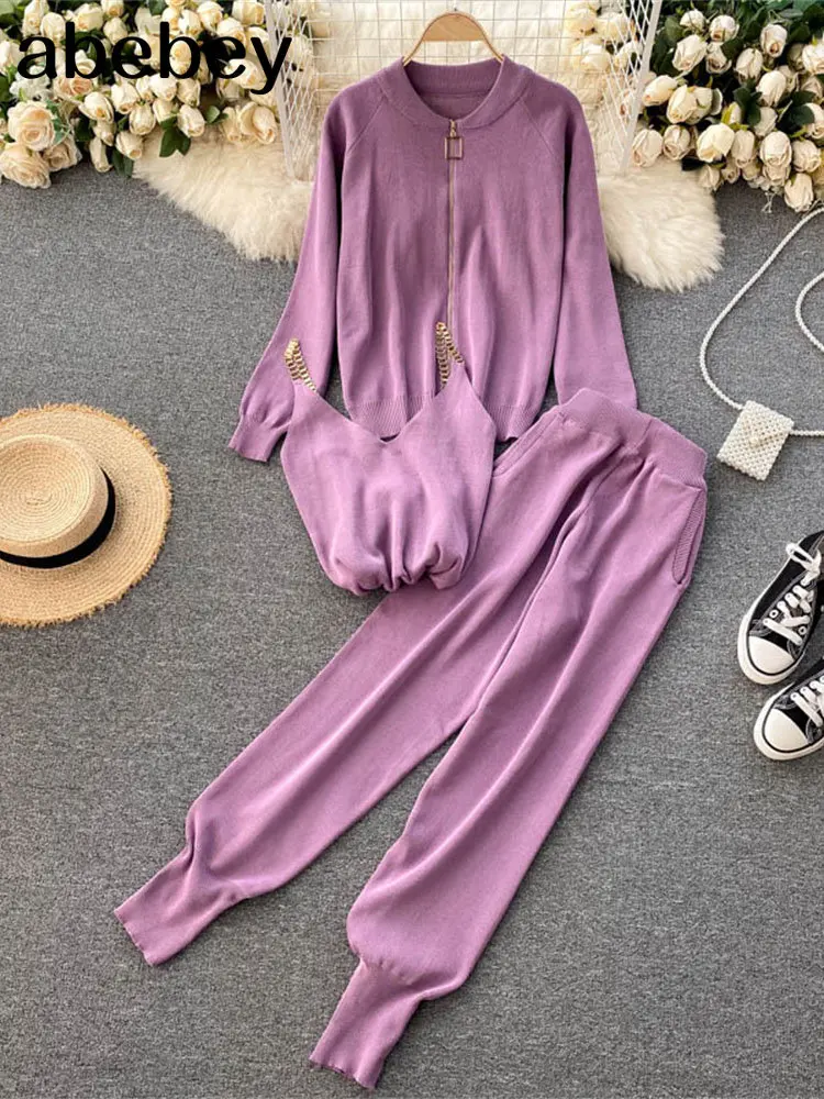 Женский трикотажный спортивный костюм-тройка, кардиган с карманами
Женский трикотажный спортивный костюм-тройка, кардиган с карманами