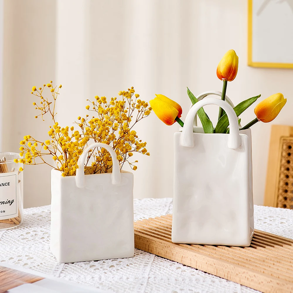 Modern Decorative Ceramic Vase Nordic Home Decor Dried Flower Vase Table Decoration Room Decoration Flowerpot Garden Decoration
Modern Decorative Ceramic Vase Nordic Home Decor Dried Flower Vase Table Decoration Room Decoration Flowerpot Garden Decoration