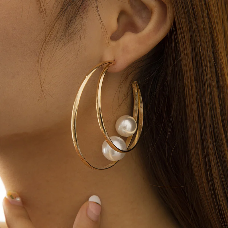 Retro Cold Wind Pearl Geometric Circle Pendant Earrings For Women Simple Temperament High Sense Exquisite Korean Fashion Jewelry
Retro Cold Wind Pearl Geometric Circle Pendant Earrings For Women Simple Temperament High Sense Exquisite Korean Fashion Jewelry