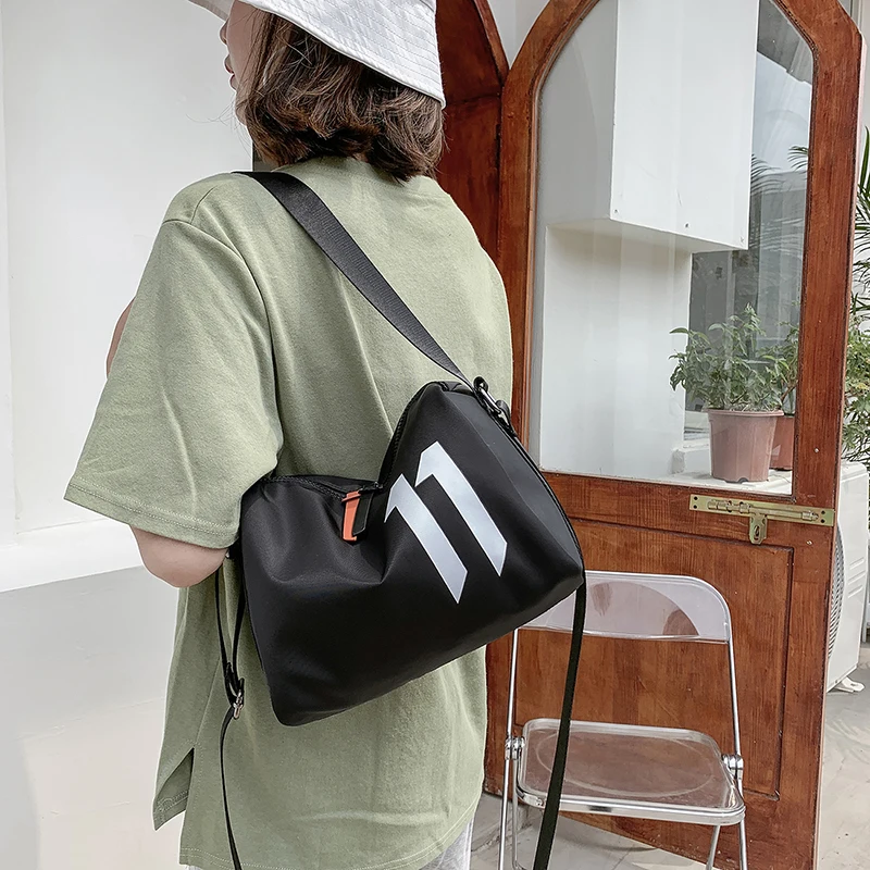 One Shoulder Men's PU Casual Fashion Crossbody Waist Bags Handbags Outdoor Sports Bags
One Shoulder Men's PU Casual Fashion Crossbody Waist Bags Handbags Outdoor Sports Bags
