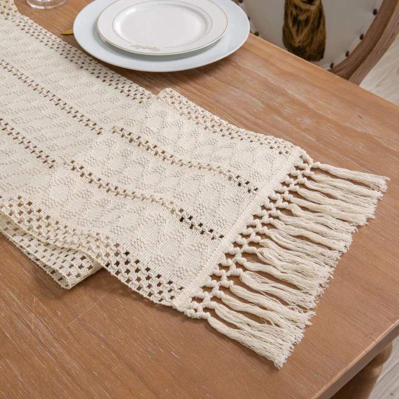 American Table Runner Cotton Solid Color Hollow Table Runners Fringe Knitted Tablecloth Table Decoration Coffee Table Decor
American Table Runner Cotton Solid Color Hollow Table Runners Fringe Knitted Tablecloth Table Decoration Coffee Table Decor