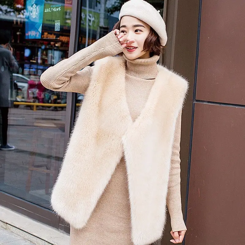 2022 Autumn and Winter Faux Fur Women Fluffy Warm Cardigan Vests Female Streetwear Fashion Casual Elegant Women Waistcoats Z88
2022 Autumn and Winter Faux Fur Women Fluffy Warm Cardigan Vests Female Streetwear Fashion Casual Elegant Women Waistcoats Z88