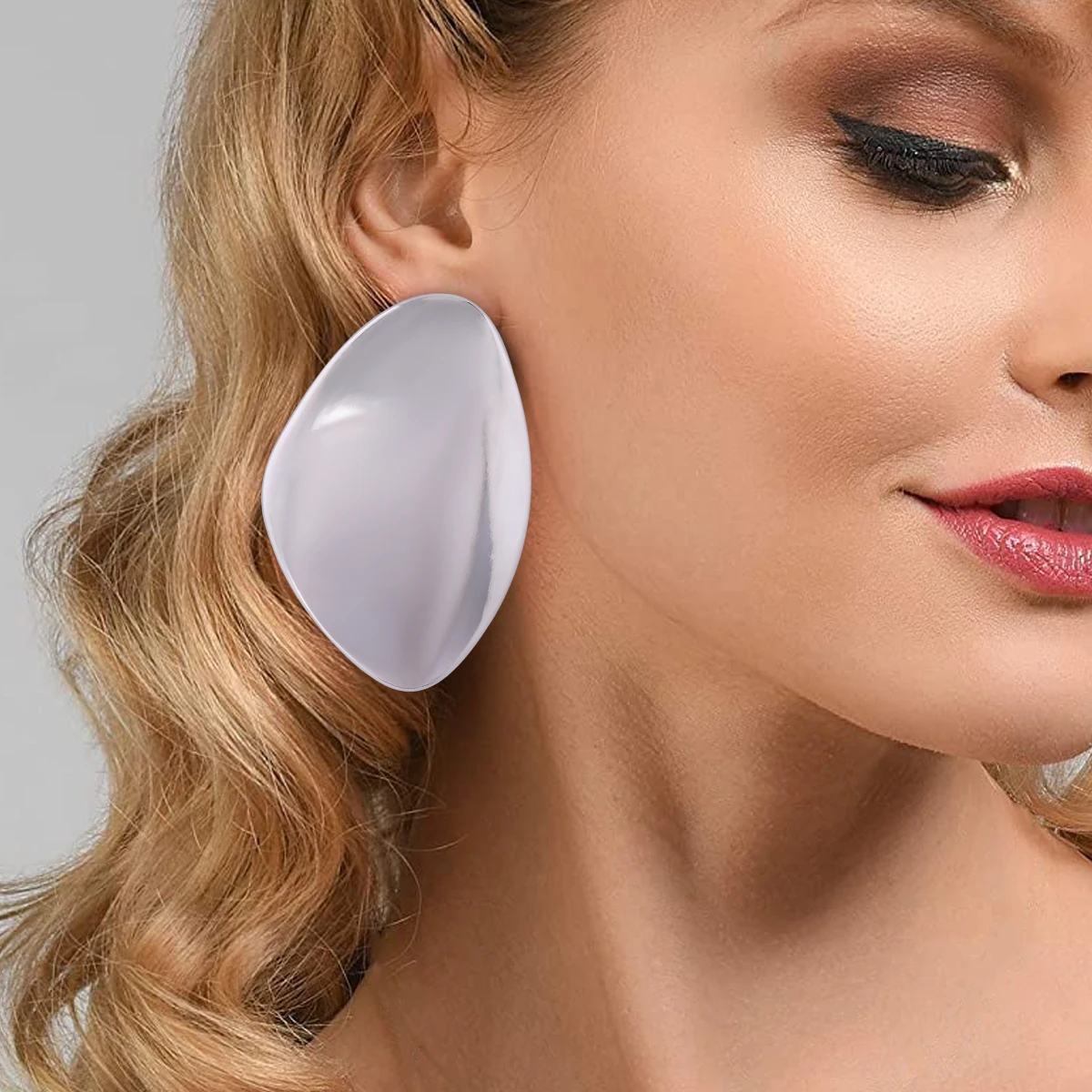 2023 New ZAA Metal Geometric Earrings for Women Punk Silver Color Jewelry Simple Statement Earrings Holiday Party Gift Wholesale
2023 New ZAA Metal Geometric Earrings for Women Punk Silver Color Jewelry Simple Statement Earrings Holiday Party Gift Wholesale
