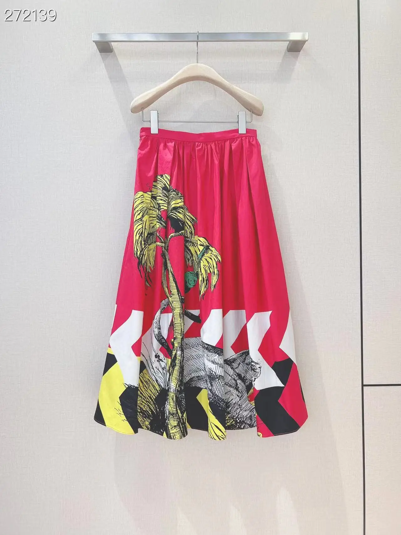 Fyion Runway Fashion Women Skirt 2022 Spring Flowers Print Long Pleated Ladies Casual Hot Sale Ladies Skirt
Fyion Runway Fashion Women Skirt 2022 Spring Flowers Print Long Pleated Ladies Casual Hot Sale Ladies Skirt