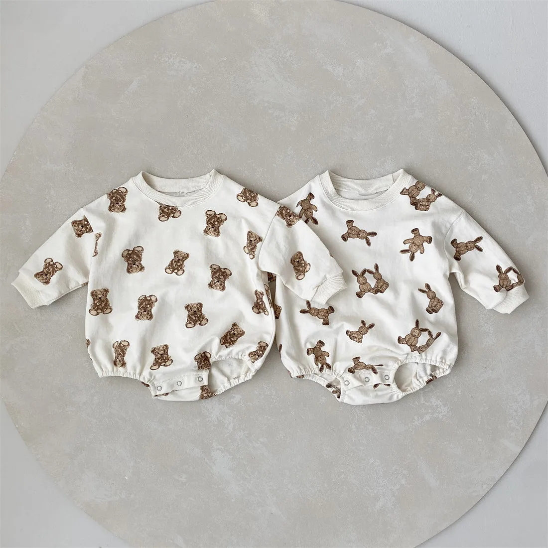 Cute Cartoon Print Baby Bodysuit Girls Long Sleeve Jumpsuit Baby Boy Bear Overalls Fashion Cotton Spring Toddler Bear Clothes
Cute Cartoon Print Baby Bodysuit Girls Long Sleeve Jumpsuit Baby Boy Bear Overalls Fashion Cotton Spring Toddler Bear Clothes
