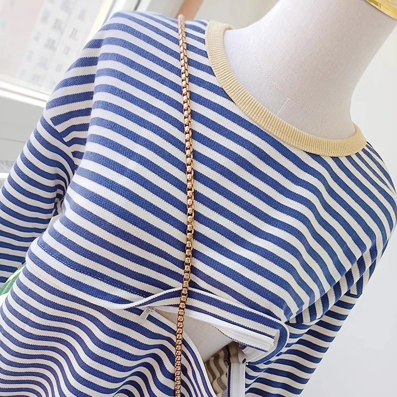 Maternity Autumn Blue Striped Terry Sweatshirt Horizontal Zipper Breastfeeding Clothes Top 9186
Maternity Autumn Blue Striped Terry Sweatshirt Horizontal Zipper Breastfeeding Clothes Top 9186