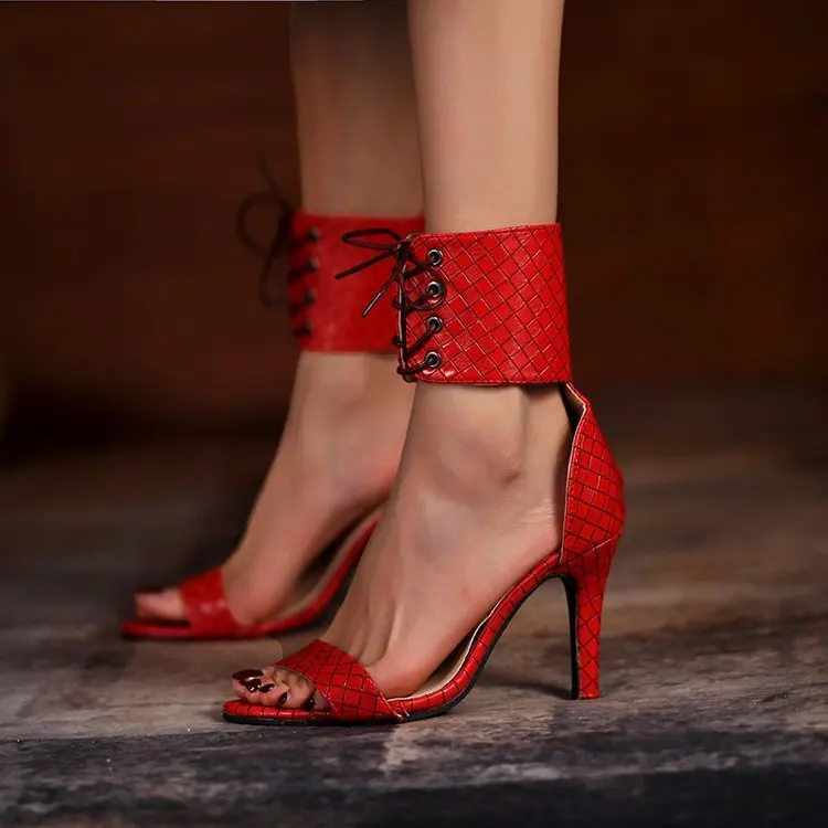 35-43 open toe sandals women's 2022 summer new European and American large size sexy fashion high heels women's stiletto
35-43 open toe sandals women's 2022 summer new European and American large size sexy fashion high heels women's stiletto