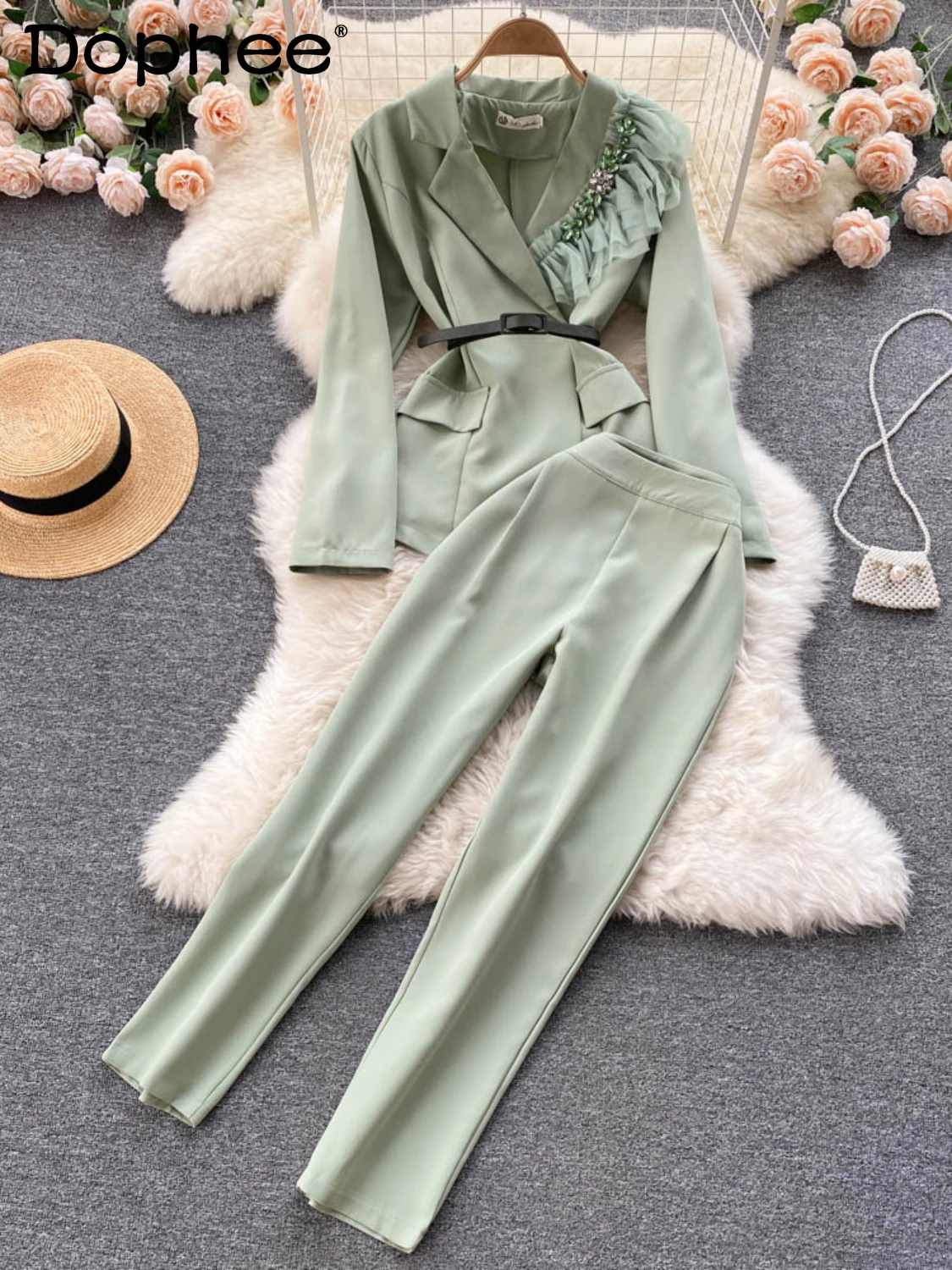 Autumn Business Outfits Women Heavy Rhinestone Casual Suit Jacket Slim Fit Skinny Pants Solid Blazer Casual Pants Two-Piece Set
Autumn Business Outfits Women Heavy Rhinestone Casual Suit Jacket Slim Fit Skinny Pants Solid Blazer Casual Pants Two-Piece Set