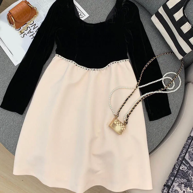 High-end Contrast Dress for Women Top Quality 3D Cut U-neck Long Sleeve Dresses Elegant High Waist Slim Dress Lady Winter 2021
High-end Contrast Dress for Women Top Quality 3D Cut U-neck Long Sleeve Dresses Elegant High Waist Slim Dress Lady Winter 2021