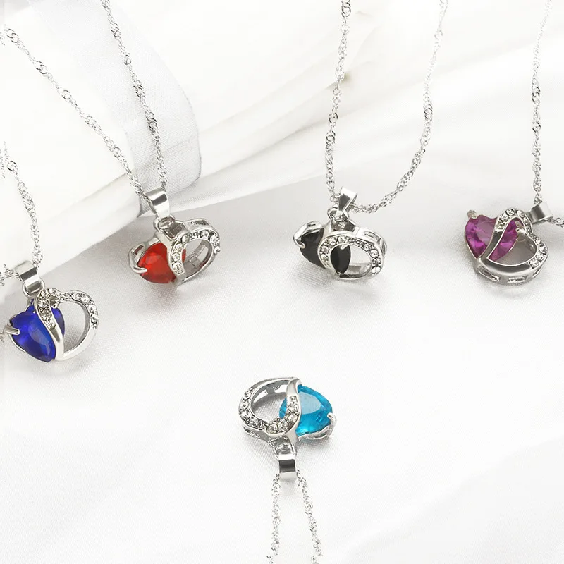 Creative Love Heart Cubic Zirconia Women Necklace Cz Colored Sliver Chains Romantic Affection Memory Pendant Jewelry Choker Gift
Creative Love Heart Cubic Zirconia Women Necklace Cz Colored Sliver Chains Romantic Affection Memory Pendant Jewelry Choker Gift