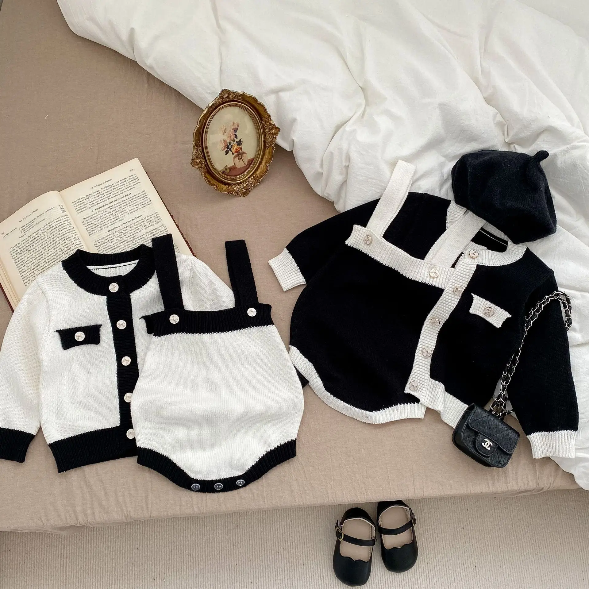 4373B Baby Clothes Girl's Cardigan Coat Or Strap Pant 2023 Spring New Knitted Girl's Sweater One Piece Clothes Princess Clothes
4373B Baby Clothes Girl's Cardigan Coat Or Strap Pant 2023 Spring New Knitted Girl's Sweater One Piece Clothes Princess Clothes