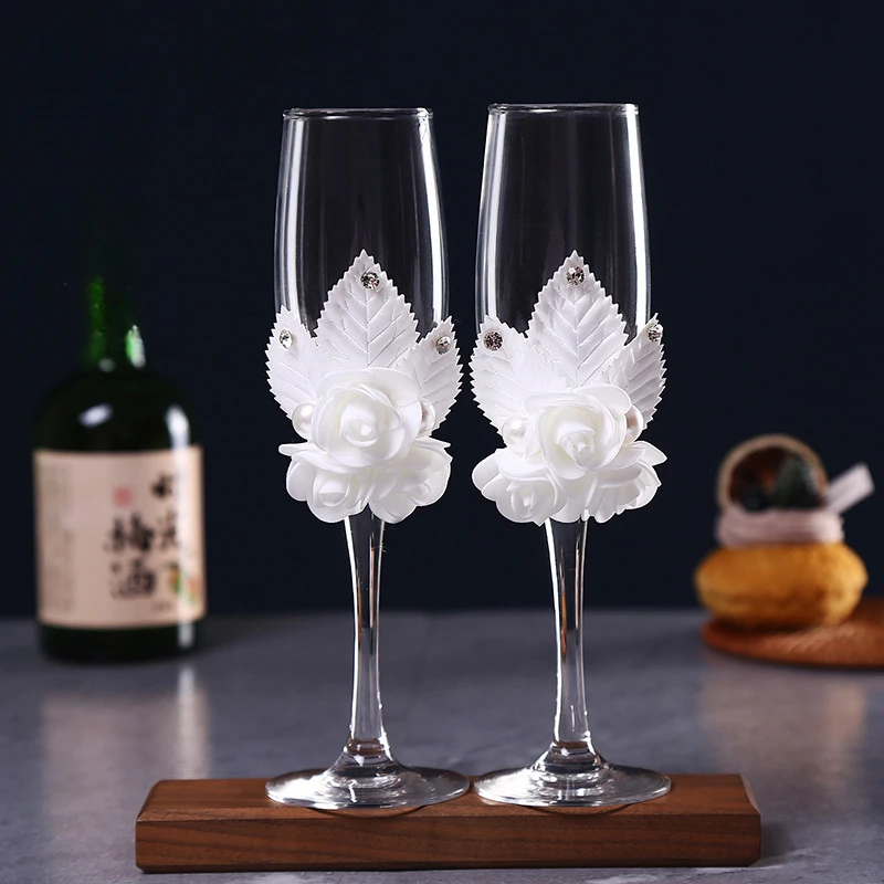 

1 Pair Wedding Glass Goblet Champagne Cups Wedding Bride Bridegroom Goblet Cross Glass Party Supplies White Lovers Wine Glasses