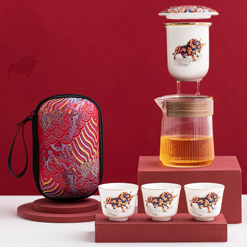 2021 New Chinese Portable Tea Set Ceramic 1 Pot 2 Cups Travel Tea Set Mugs Storage Bag Teaware Set Heat Insulation Container
2021 New Chinese Portable Tea Set Ceramic 1 Pot 2 Cups Travel Tea Set Mugs Storage Bag Teaware Set Heat Insulation Container