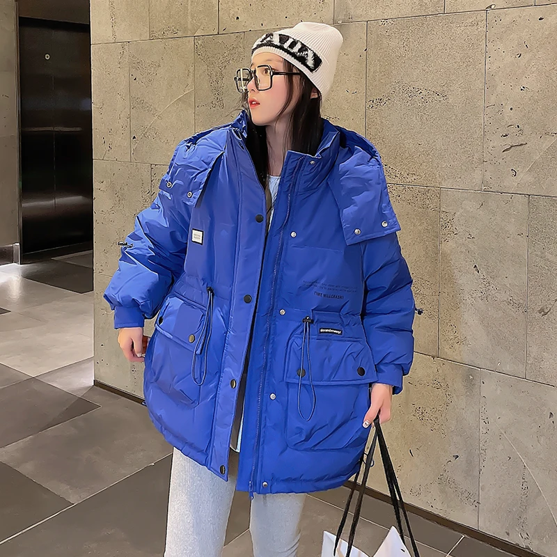 Korean Women's Letter Print Hooded Down Cotton-padded Coat Big Pocket Loose Casual Winter Short Coats Female Parkas Outerwear
Korean Women's Letter Print Hooded Down Cotton-padded Coat Big Pocket Loose Casual Winter Short Coats Female Parkas Outerwear
