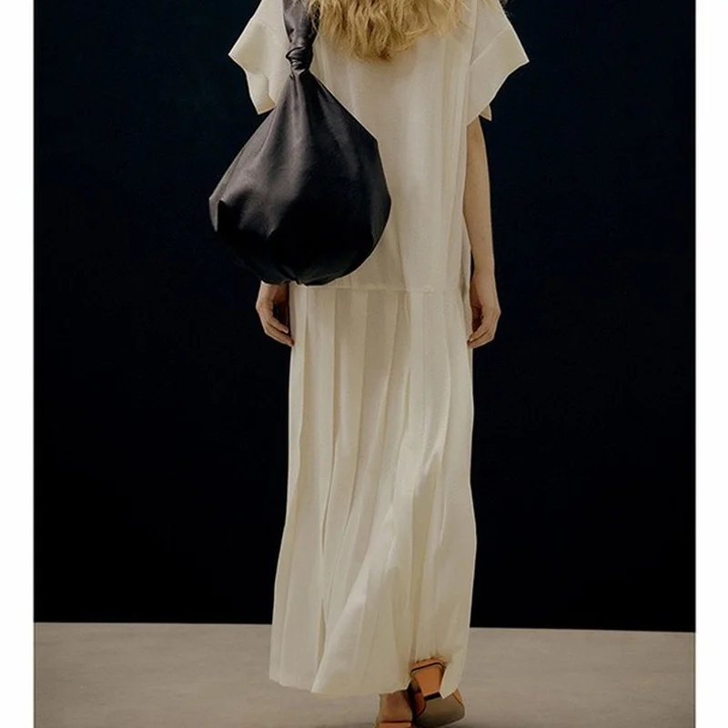 2022 Winter Fashion Design Pu Knotted Folds Large Three-dimensional Shoulder Bag Handbags
2022 Winter Fashion Design Pu Knotted Folds Large Three-dimensional Shoulder Bag Handbags