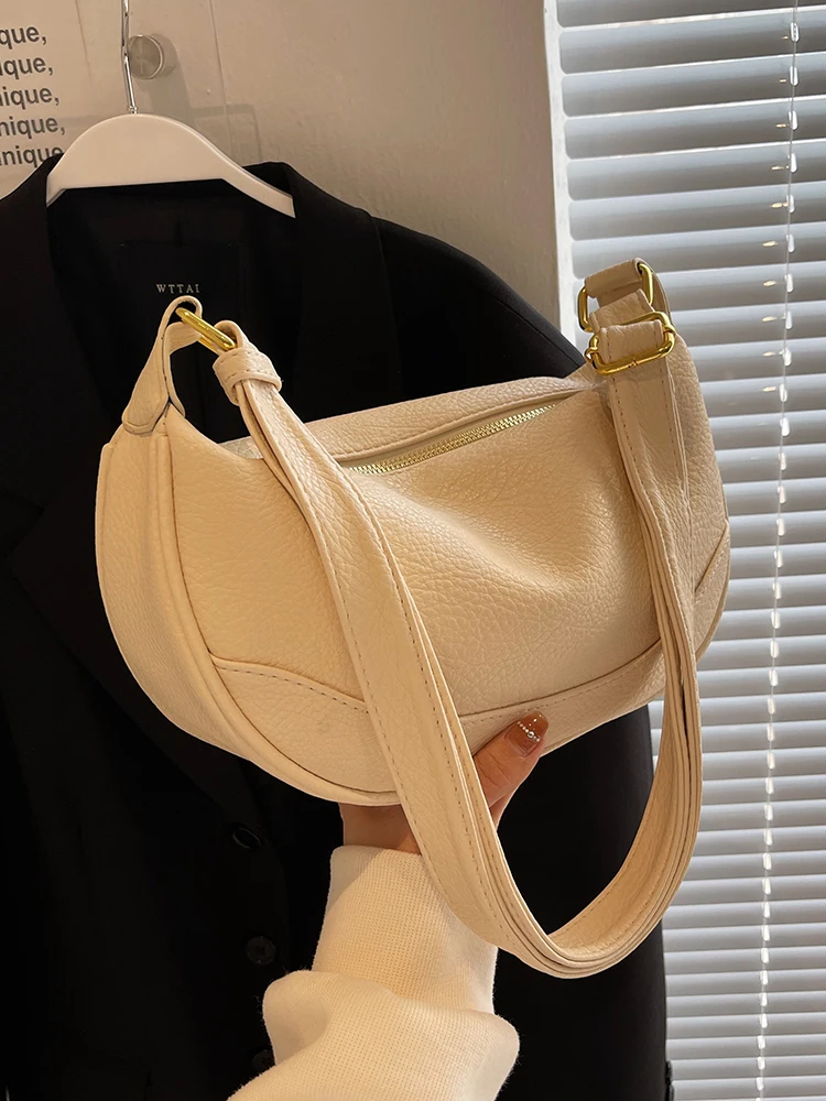 

Niche design bag women's large capacity 2023 new texture summer shoulder Messenger bag explosive style commuter dumpling bag