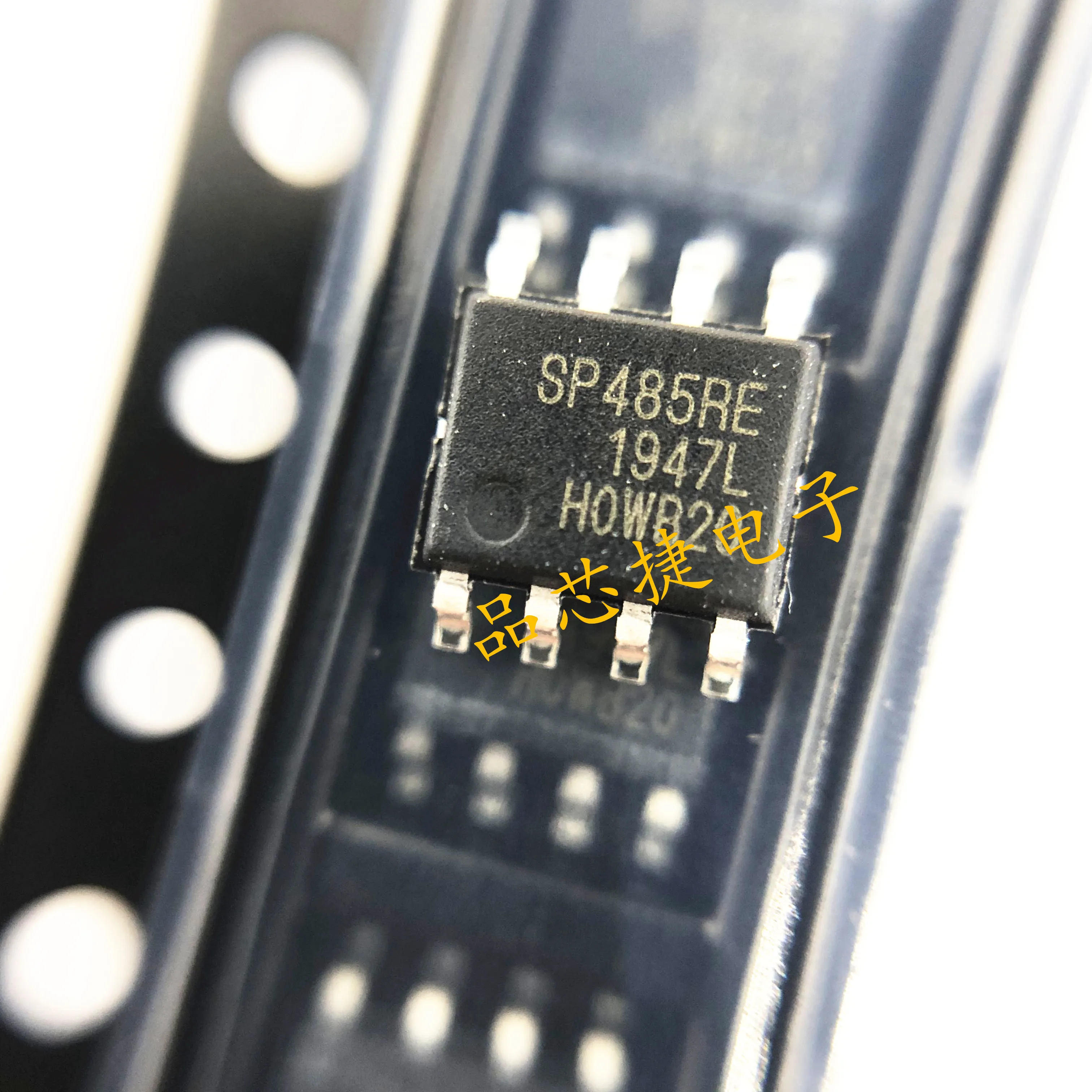 10 шт. Оригинальный Новый SP485REN L/TR Шелковый экран SP485RE SOP8 интерфейс RS485 IC чип
10 шт. Оригинальный Новый SP485REN L/TR Шелковый экран SP485RE SOP8 интерфейс RS485 IC чип