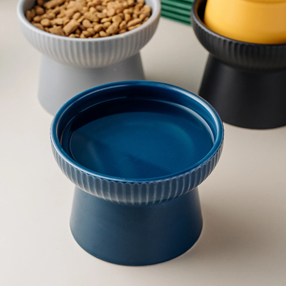 New ceramic pet bowl high foot non-slip cat bowl high foot pet water food bowl cat and dog pet feeding dog supplies multi-color
New ceramic pet bowl high foot non-slip cat bowl high foot pet water food bowl cat and dog pet feeding dog supplies multi-color