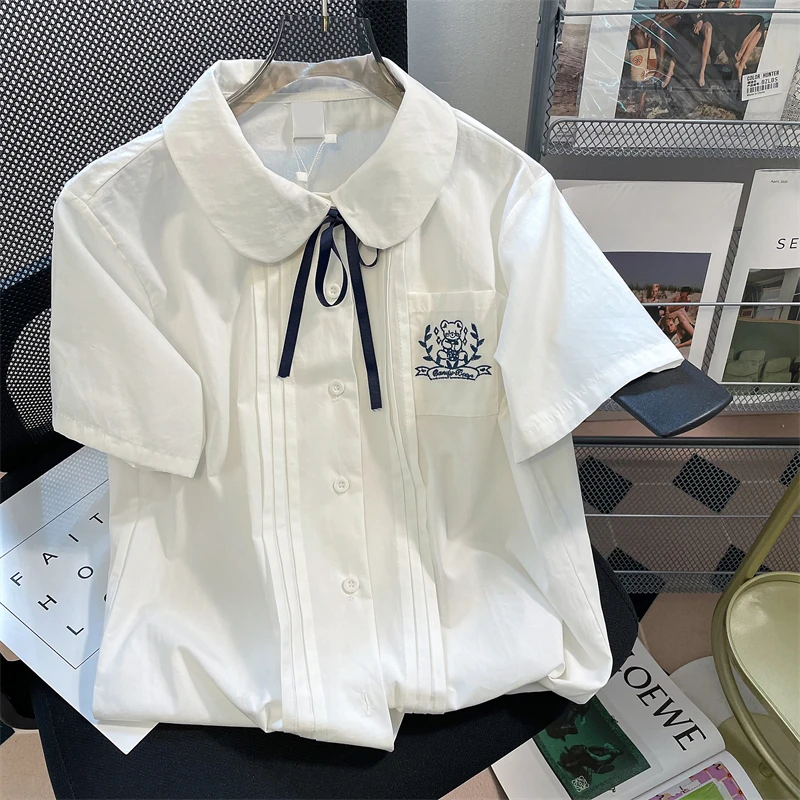 EBAIHUI Women Shirt French Vintage Bear Embroidery Ladies Blouse Summer Loose Pocket Design Blusas Single Breasted Top 
EBAIHUI Women Shirt French Vintage Bear Embroidery Ladies Blouse Summer Loose Pocket Design Blusas Single Breasted Top