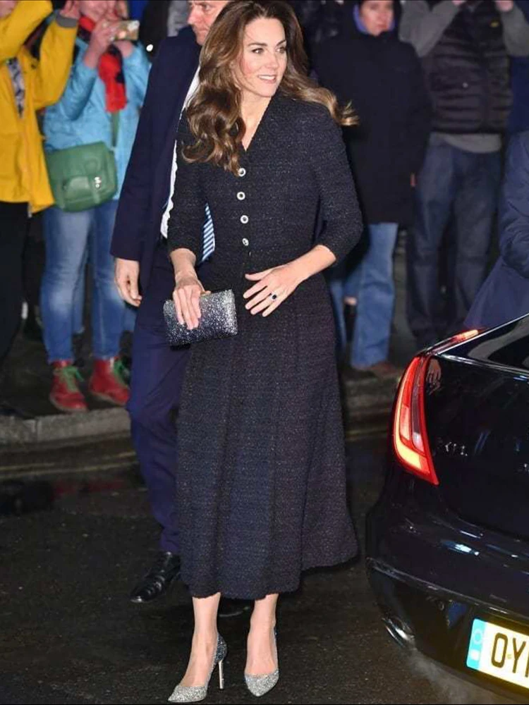 Princess Runway Designer High Quality Autumn New Women's Fashion Party Office Sexy Vintage Elegant Chic Button Black Dress
Princess Runway Designer High Quality Autumn New Women's Fashion Party Office Sexy Vintage Elegant Chic Button Black Dress