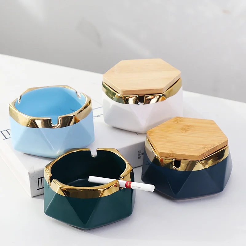 Fashionable And Creative Ceramic Ashtray, Luxurious European Style, With Fly Proof Cover, Living Room And Office
Fashionable And Creative Ceramic Ashtray, Luxurious European Style, With Fly Proof Cover, Living Room And Office